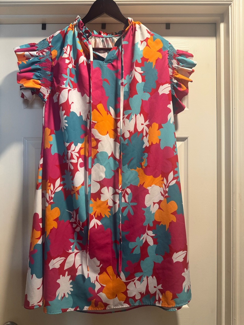 SHEIN Vibrant Floral Shift Dress in Fuchsia, Teal & Orange Size Medium